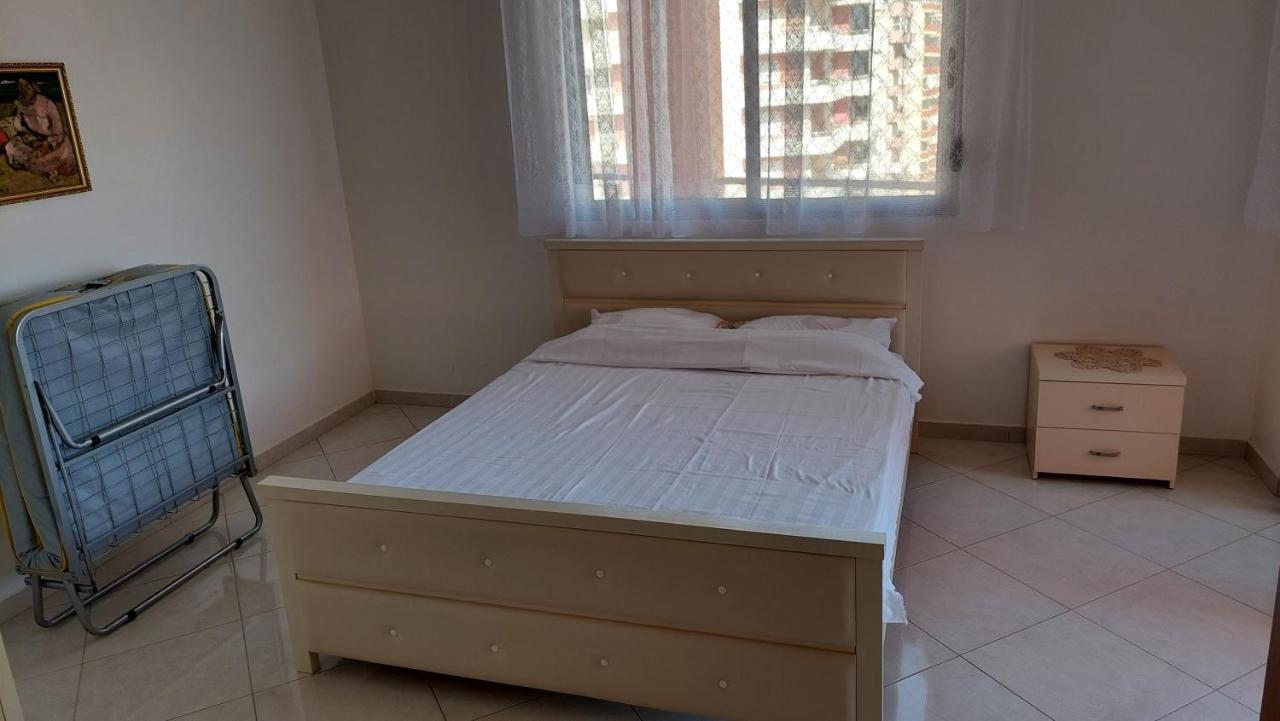 Sweetview 2-Bedroom Apartment With 3 Balcony Seaview Vlorë 外观 照片